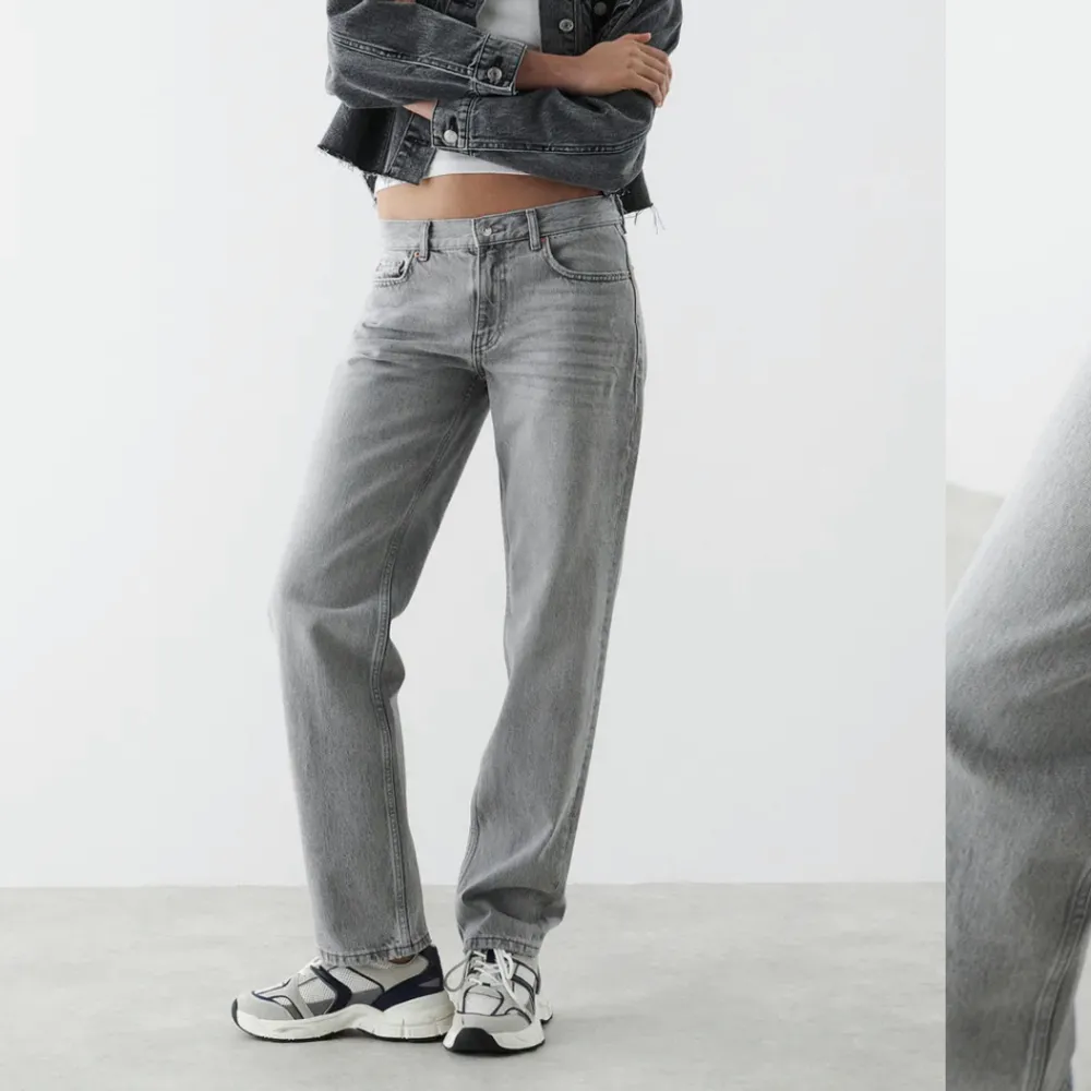 Lågmidjade raka jeans från Gina tricot. (Low straight jeans). Superfina men tyvärr aldrig använda då dem är för stora för mig. Nypris 500kr ✨. Jeans & Byxor.