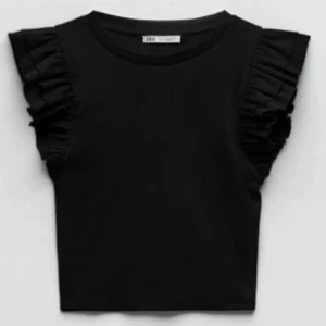 Zara volang topp - Svart volang topp. Använd ca 2 gånger. 