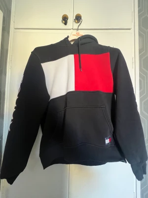 Tommy Hilfiger hoodie - Snygg hoodie