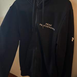 Ny peak hoddie, använd få gånger!  St L