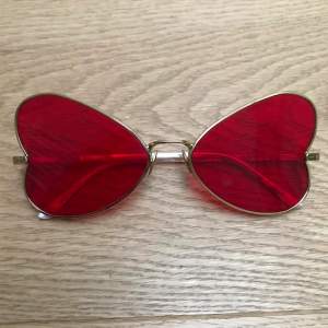 Preloved Retrosuperfuture x Andy Warhol Tinted Sunglasses Ultra Candy style  Mother of Pearl Tone Acetate with Heart Shaped Tinted Sunglasses. Such a unique find! Gently Worn, Great Condition Comes with Original Packaging including Silver Embossed Case