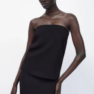 Topp zara - Zara topp, slutsåld, lappen kvar❤️‍🔥❤️‍🔥 ord pris: 359kr FINNS KVAR!!