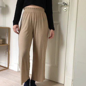 Tunna byxor Gina Tricot - Tunna byxor från Gina Tricot 