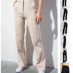 Kostymbyxor madlady  - INTRESSEKOLL köpte dessa helt nya här på plick men använda 1 gång av mig!