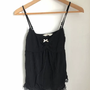 Odd Molly Linne - Säljer detta OddMolly linne!! Jätteskönt och inga anmärkningar💕💕