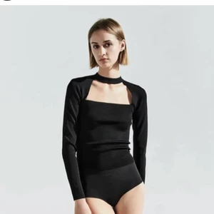 Choker top - Bra skick från zara perfekt till lite festligare tillfällen💖