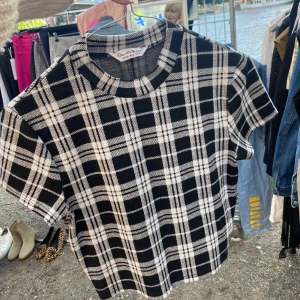 Miss Selfridges - Cropped top