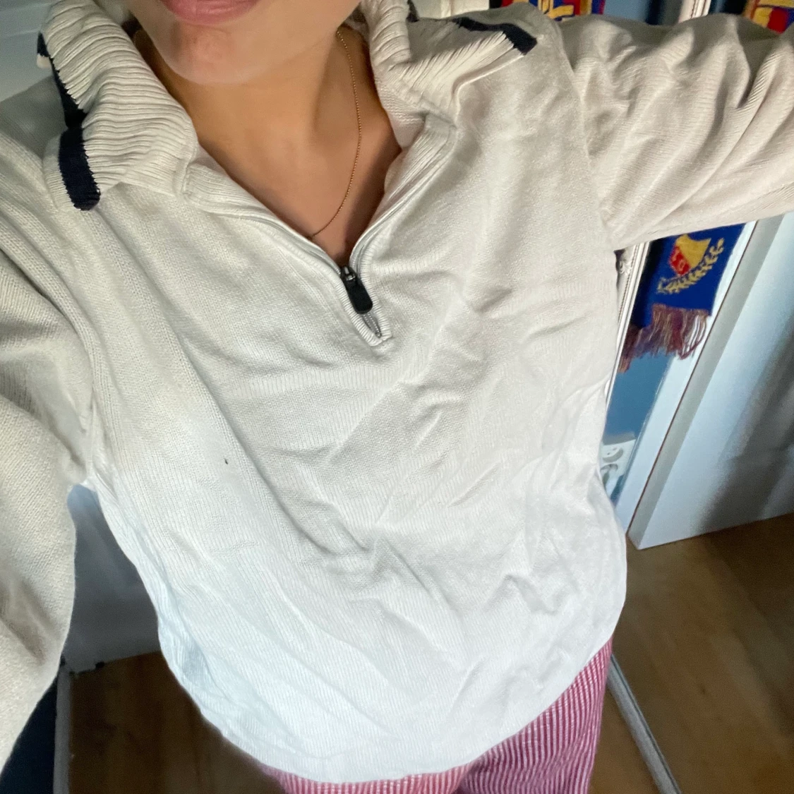 Mysig tjocktröja - 91