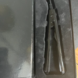 Plattång - Nästintill oanvänd rese plattång 