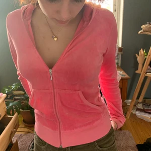 juicy couture  - Rosa juicy couture tröja,  relativt oanvänd. 