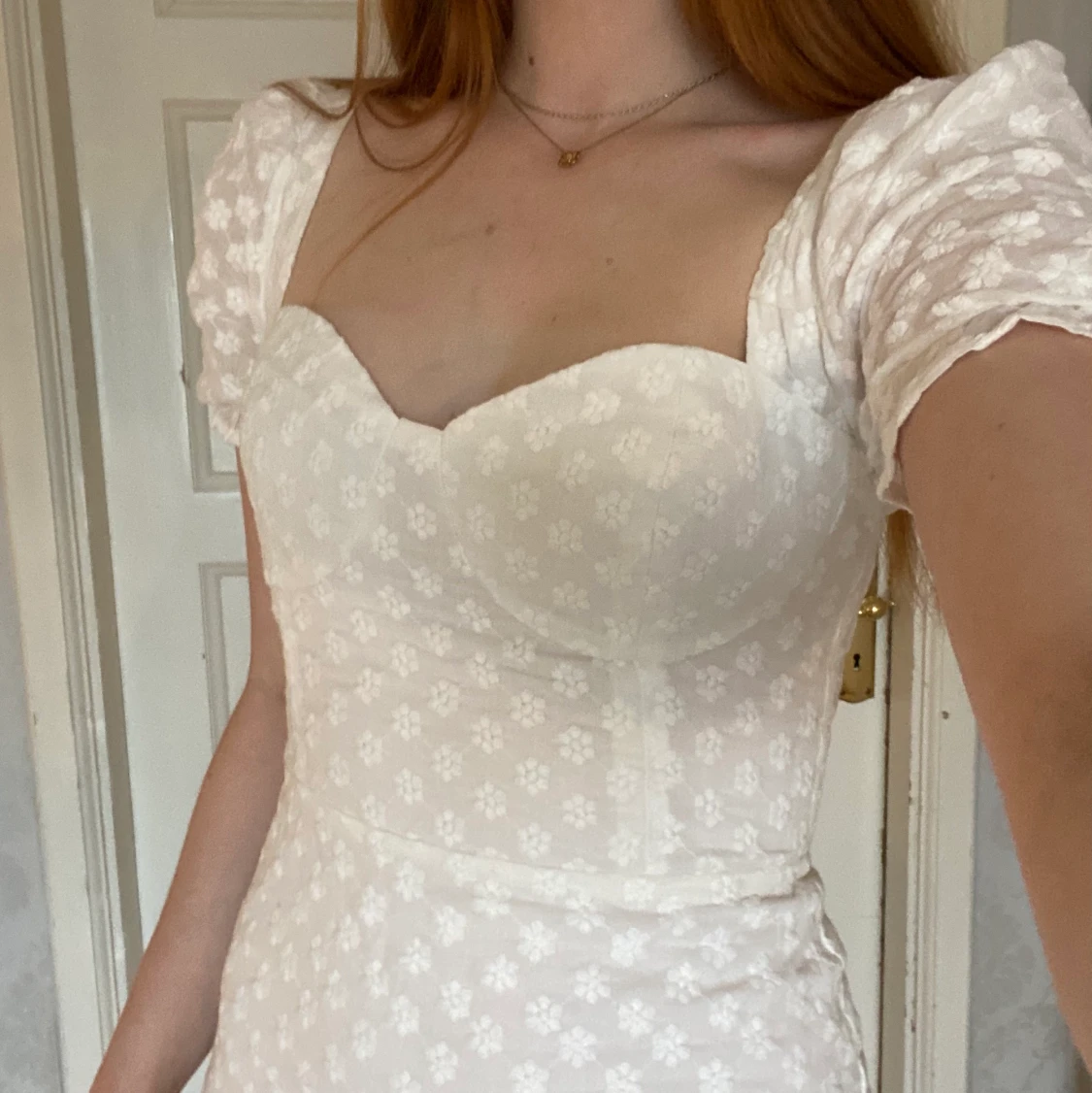 Vit klänning strl. 32 + (34 såld) - 91