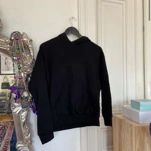 Gosha Rubchinskiy hoodie - sparsamt använd! kvitto finns inte eftersom jag har fått denz