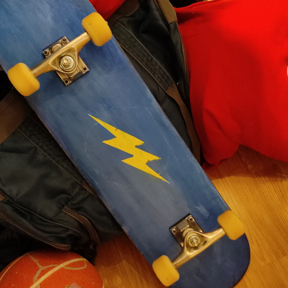 Skateboard flash