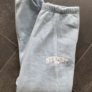 Mjukisbyxor  - Ljusblåa mjukisbyxor från Lager 157. Storlek M. Skitsnygga men hinner tyvärr inte komma till användning. Väldigt sparsamt använda. 60kr plus frakt💙🦋