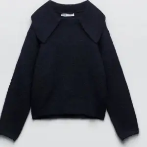 Slutsåld marinblå stickad tröja från Zara i stl XL men skulle säga att den sitter som en M🫶🏼Aldidg använd så i toppen skick 