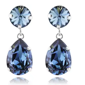 Mini drop earrings color denim blue  Nypris 995  Nu 700   Endast använda en gång  