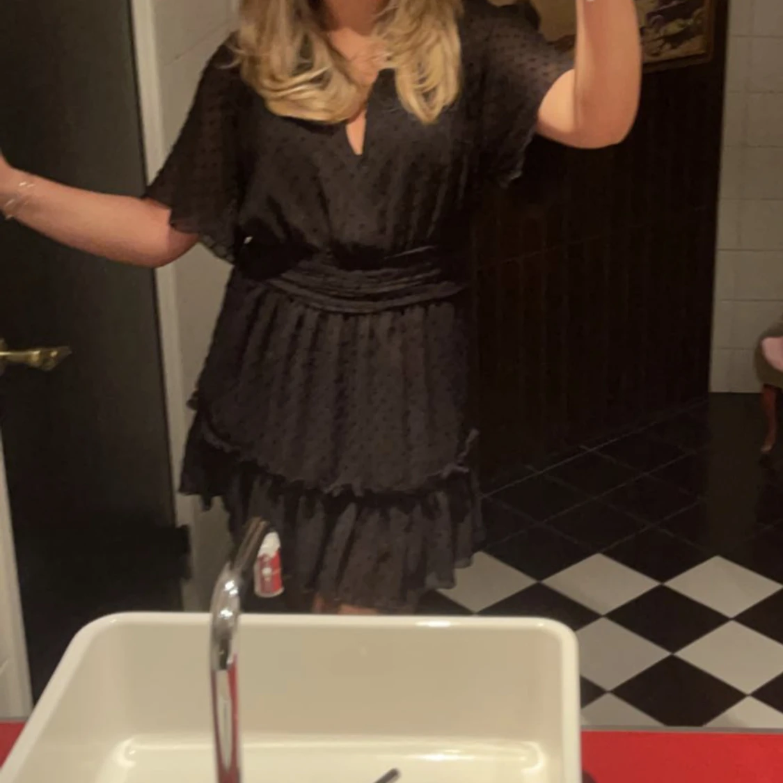 svart klänning - 90