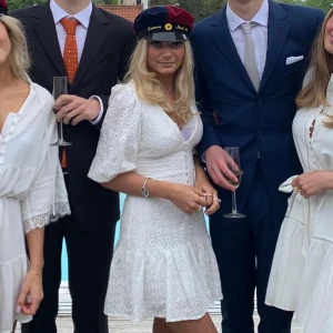 Student klänning - Så fin drömmig studentklänning från showpo ❤️så fin att ha som bara vanlig sommarklänning eller skolavslutningsklänning också💥💕 kan tänka mig gå ner i pris vid snabb affär 😊