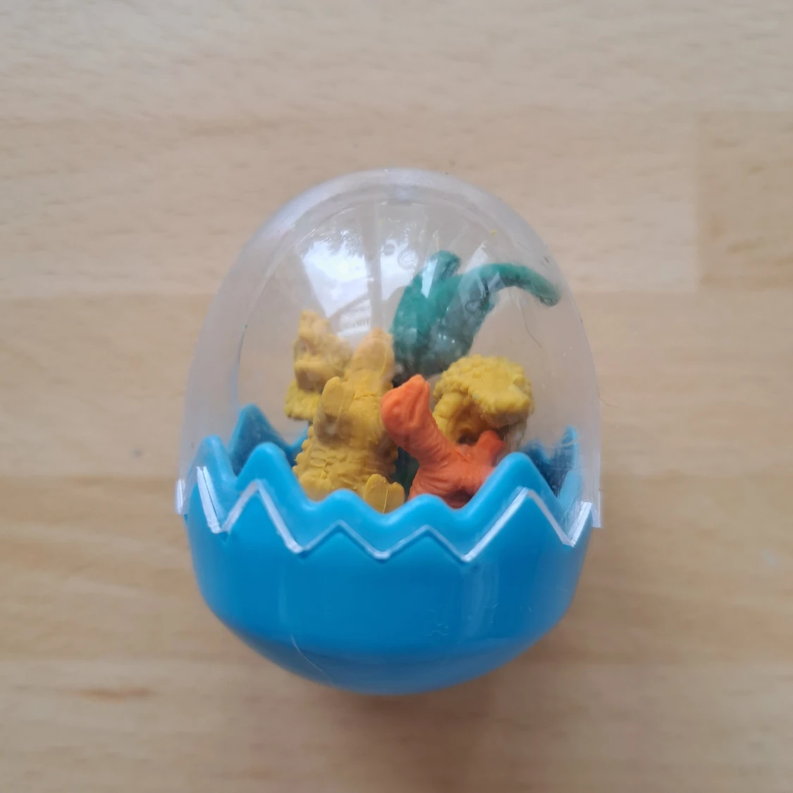 Ett Ägg med Dinosaurie-Suddisar🌹 - 90