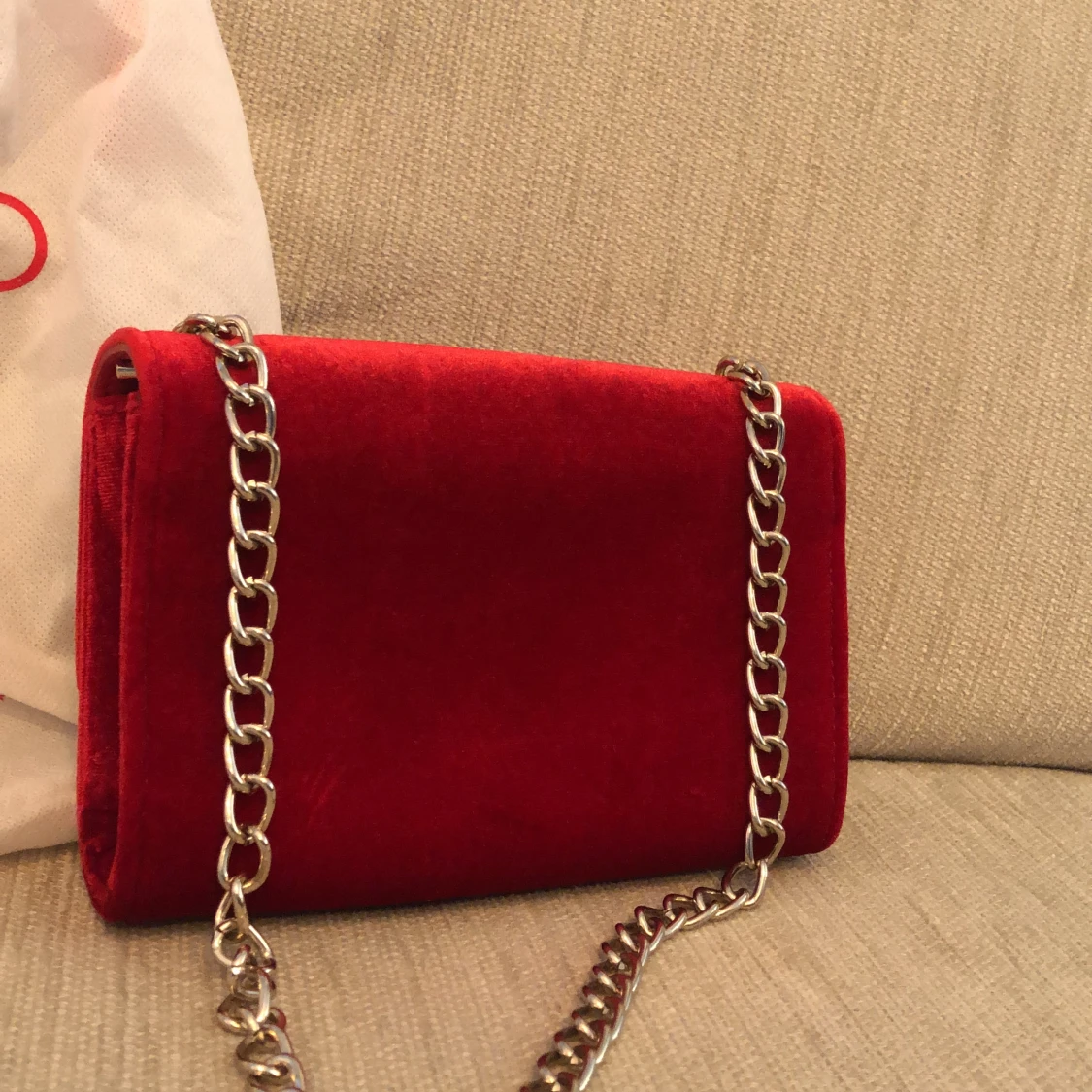 Valentino väska i röd velour  - 91