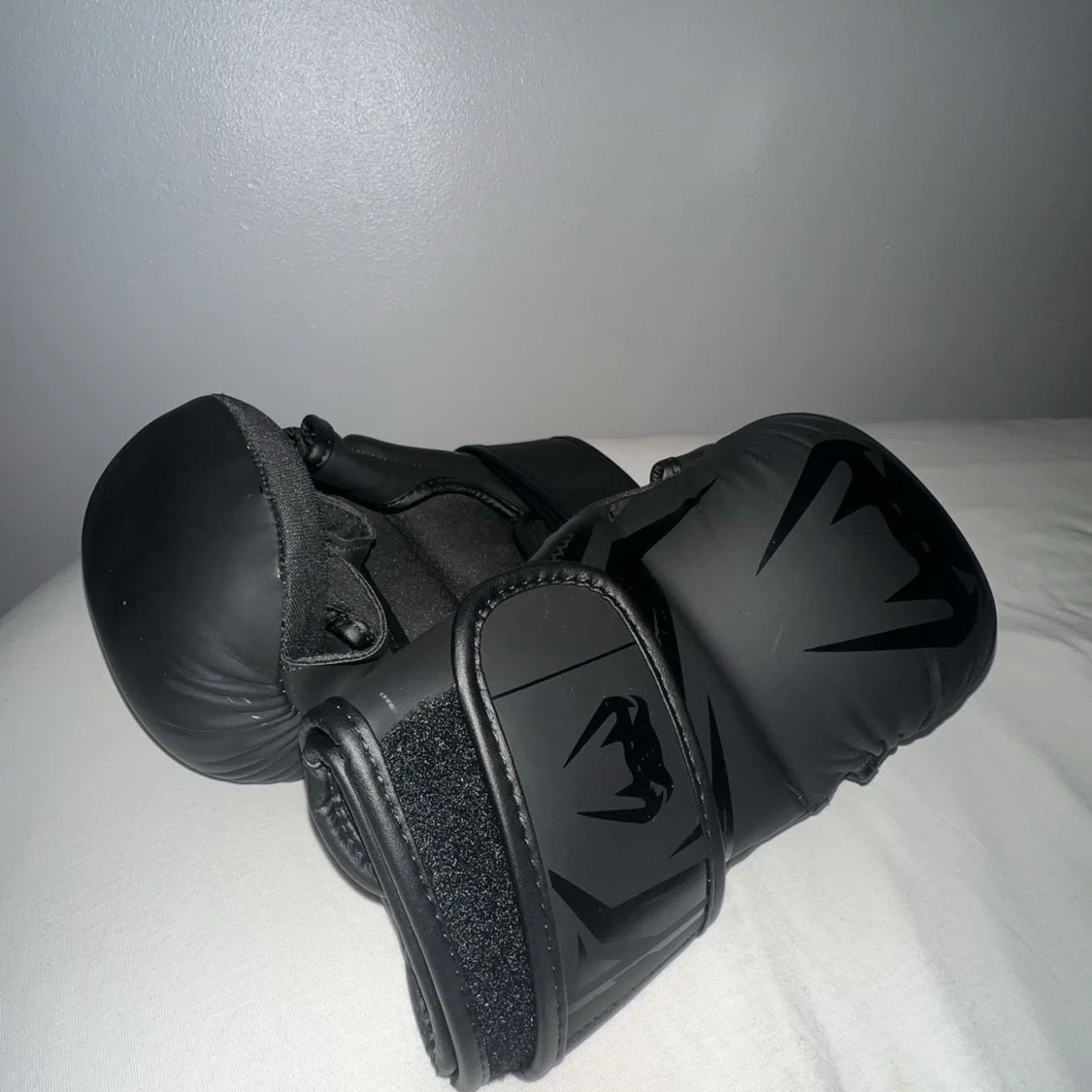 venum MMA gloves