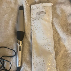 Locktång - Locktång från remington, använd några gånger funkar bra, finns fodral till