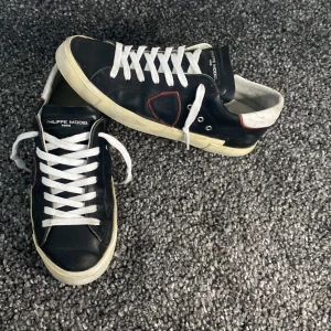 Philippemodel sneaker - Fräscha philippe models | inget og ingår | skick 7.5/10 | fraktas inom 24 h 📦| pris kan diskuteras vid snabb affär |