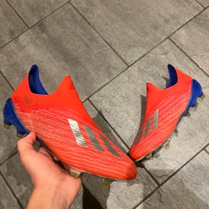 Adidas X 18+ - Adidas X 18+, sällsynta skor av adidas! 18+ är utan snörning. Riktigt bra skick. 