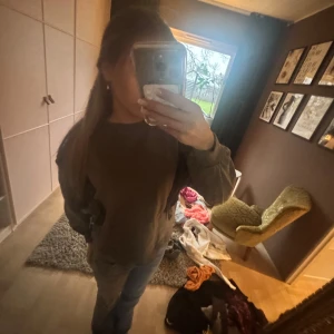 cool tröja med volang - så cool tröja med detaljer