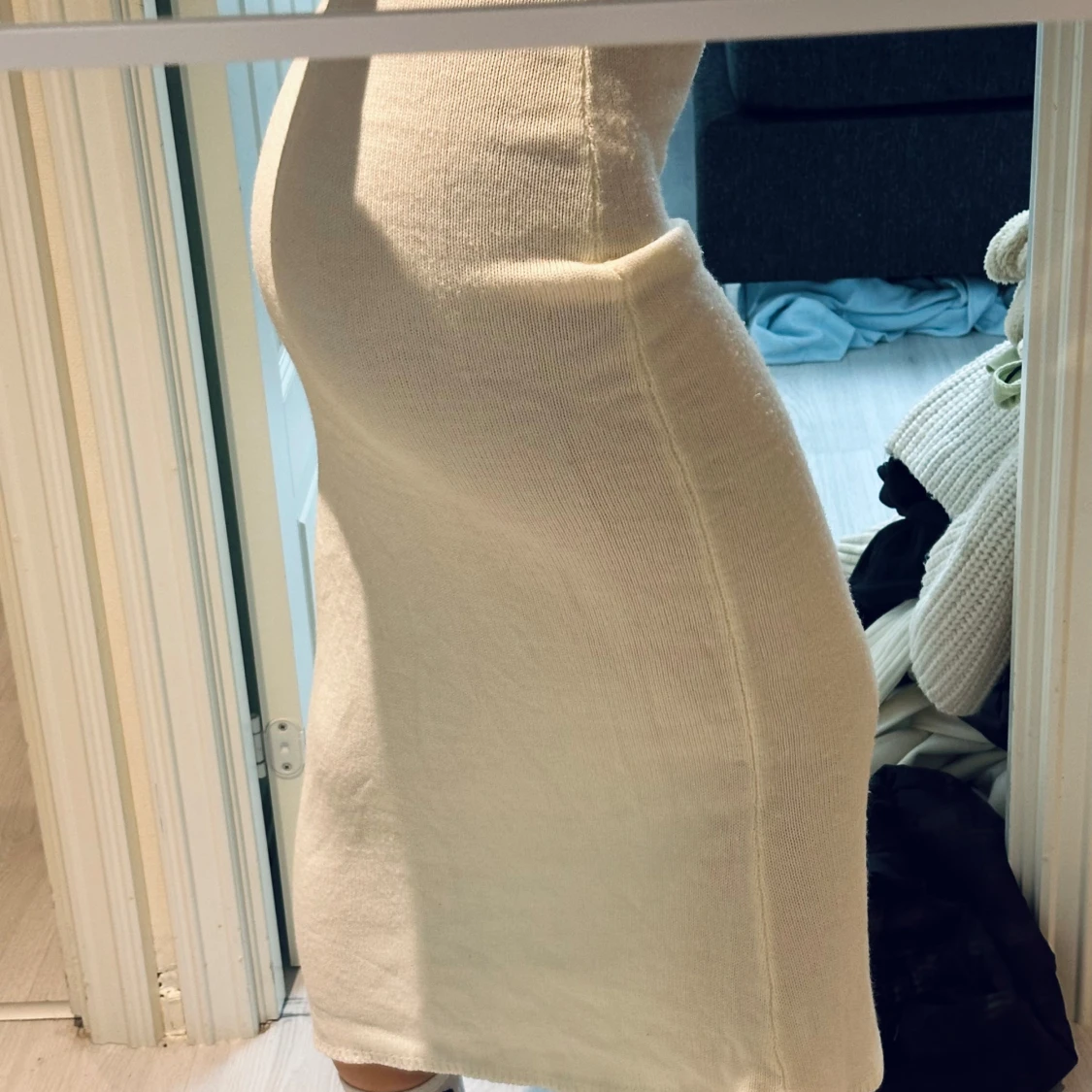 Vit stickad klänning - 91