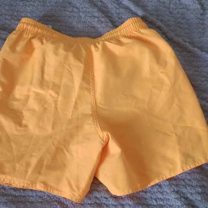 Adidas badshorts - Adidas badshorts storlek S. Aldrig använda och i nydkick