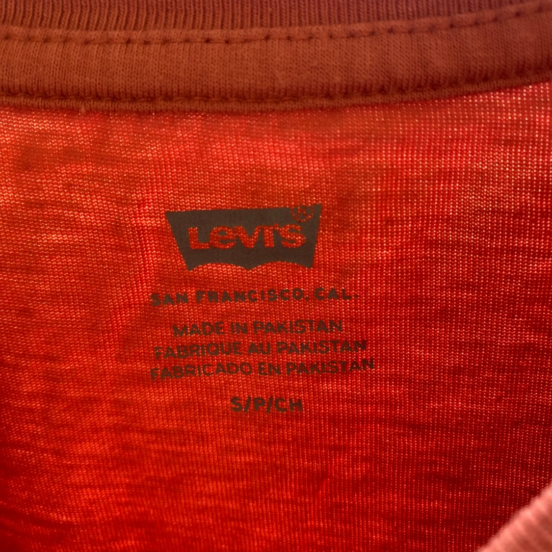 Röd t-shirt från Levi's - 90
