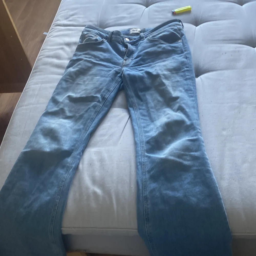 Dem är jätte sköna att ha på sig. Storlek.M och är full length . Jeans & Byxor.