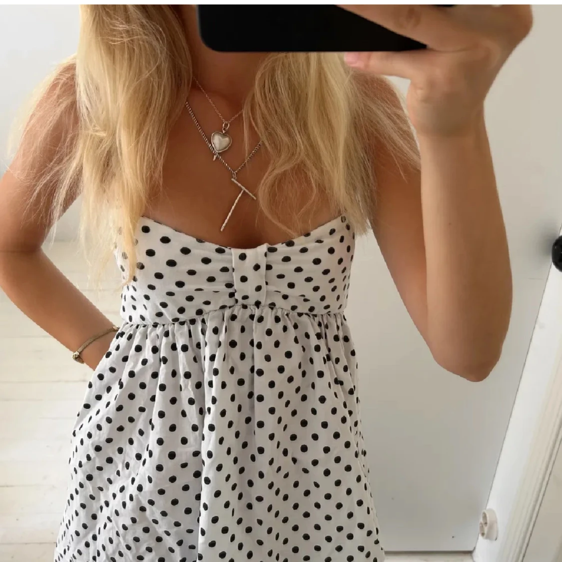 prickig klänning  - 90