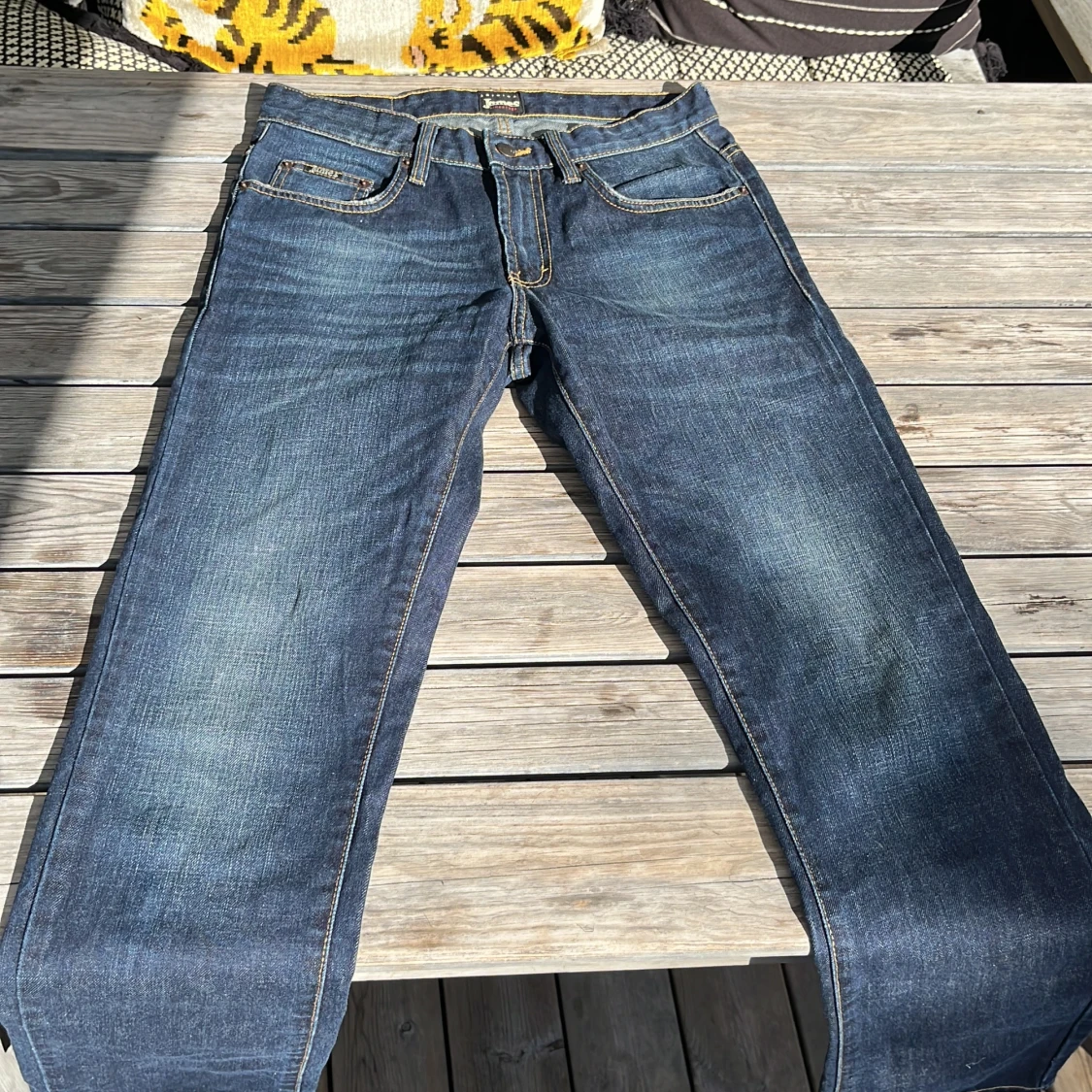 Mörkblåa Jeans  - 91