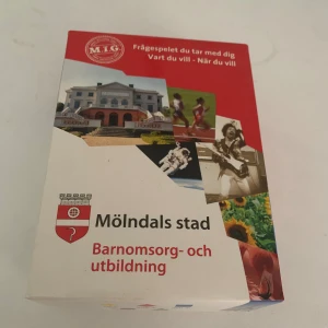Spel - Säljs för att jag har ingen användning av den. Allt är oanvänt o nästan helt nytt. Är roligt som familjespel eller annat. Köpte den för 130kr