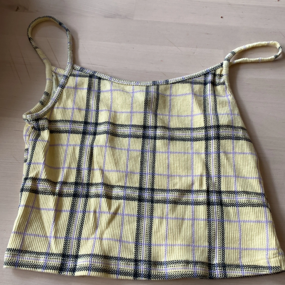 Gul och svart rutig linne från H&M