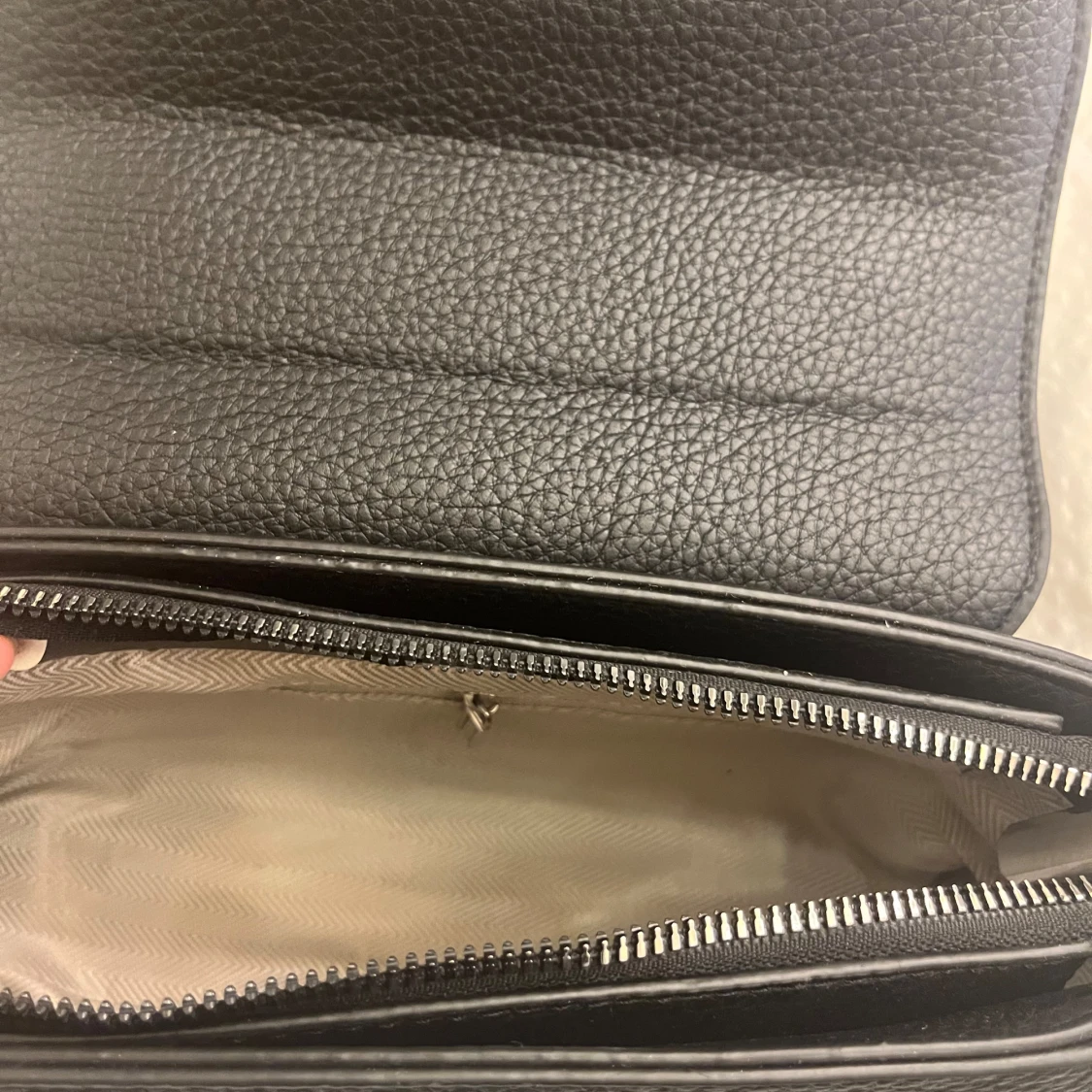 Helt ny väska  - 92