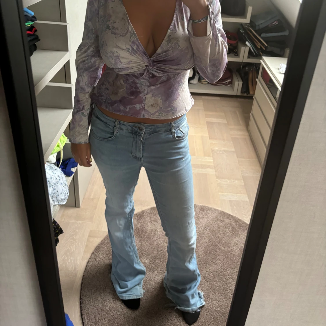 Ljus tvättade lågmidjade jeans 😁