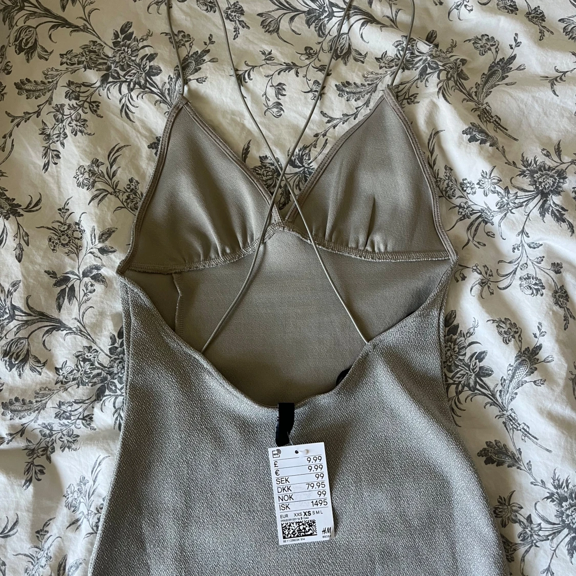 Glittrig klänning - 92