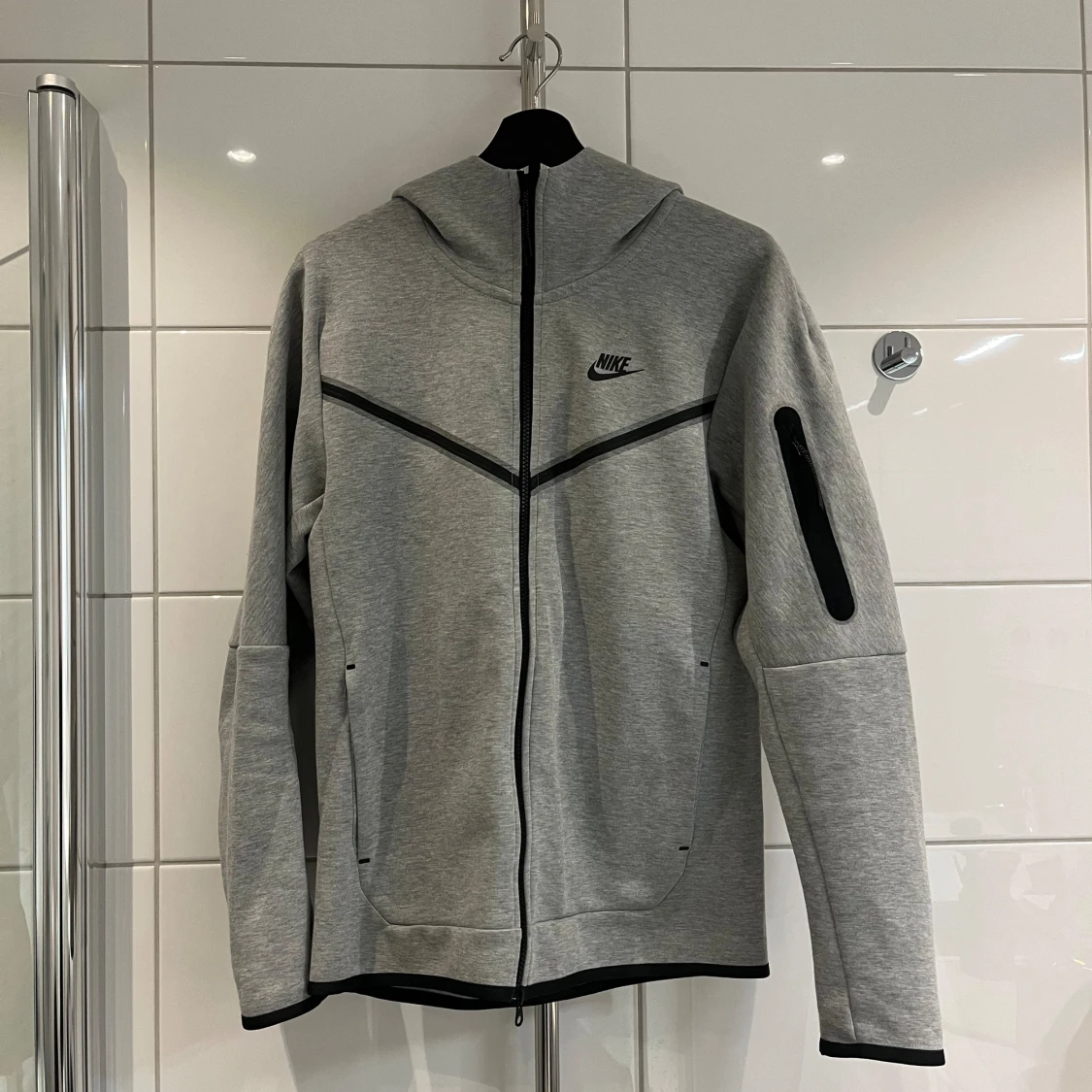 Nike tech kofta - 90