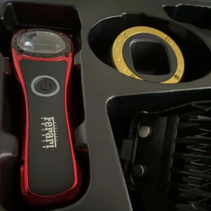 Klippmaskin  - Säljer en klippmaskin väldigt billigt för vilken model den är och hur bra den presterar när du klipper. Den har skarpa blades och den är väldigt lätt och inte för stor för att hålla i. Den funkar precis som stylecraft och är i bra skick. 