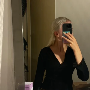 Trekvarts tröja - Jättefin trekvarts tröja som passar xxs/xs i bra skick.