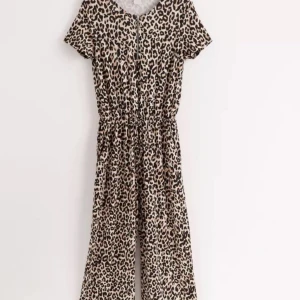 Leopardmönstrat set - strechigt material och ej så använd