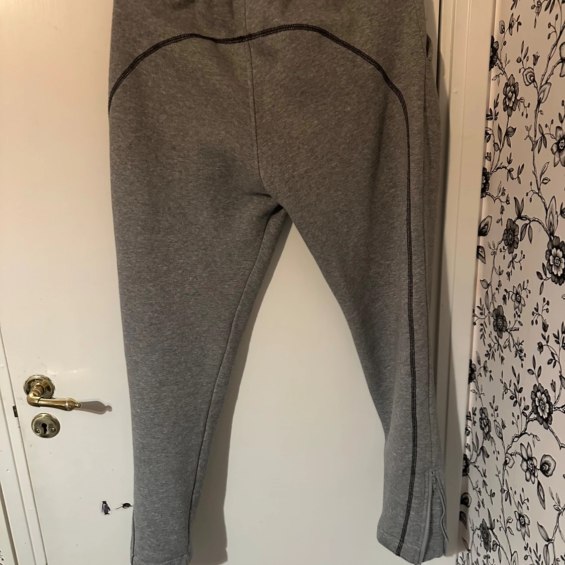 Grå hoodie från Trapstar - 93