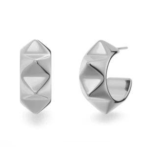 Örhängen ”Peak Rivet Creoles Steel” - Edblad - Säljer dessa örhängen från Edblad då dom inte kommer till användning. Använda väldigt lite så skicket är superbra. I blankt rostfritt stål. Bredden är 8 mm. Nypris 399 kr.