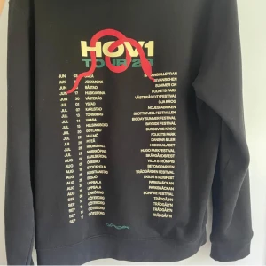 hov1 hoodie  - ny skick, köp med köp nu ❤️