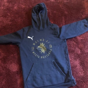 Malmö ff hoodie - Tröjan är i bra skick och den är i storlek S