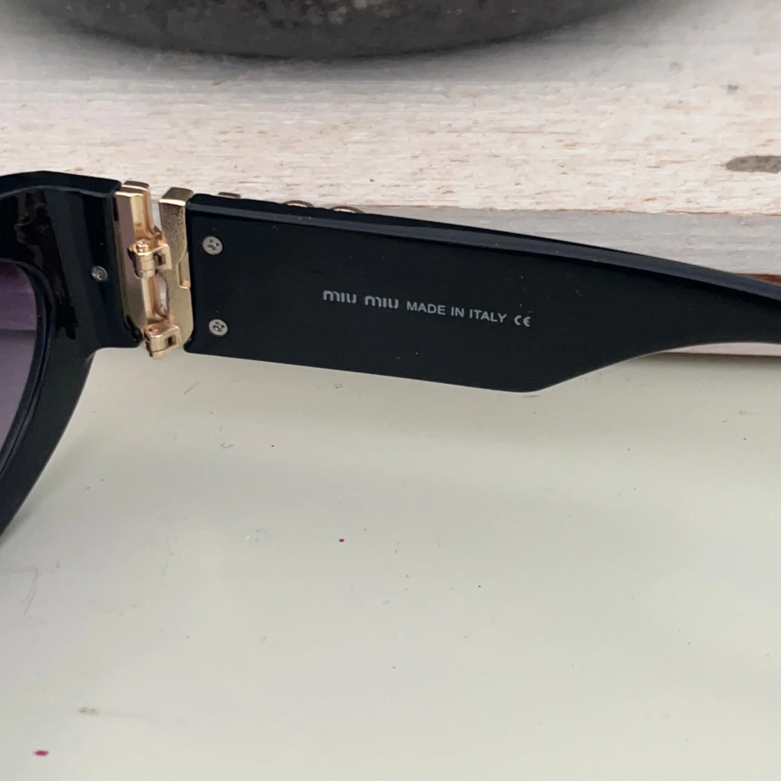 Miu Miu Solglasögon - 91