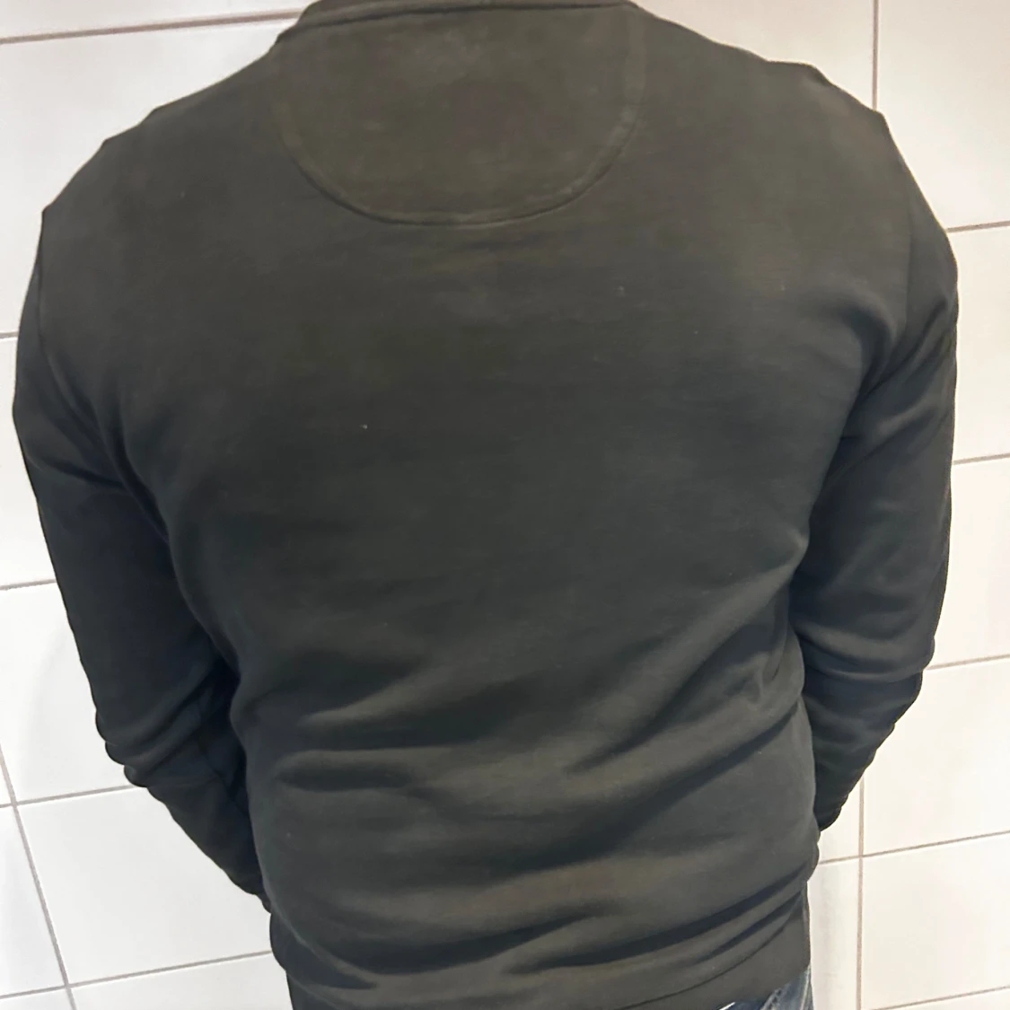 Svart tröja från Hugo Boss - 90